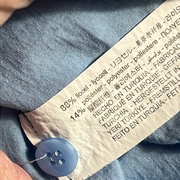 Zara Light Blue Sleeveless Button Down Top - Picture 5 of 5